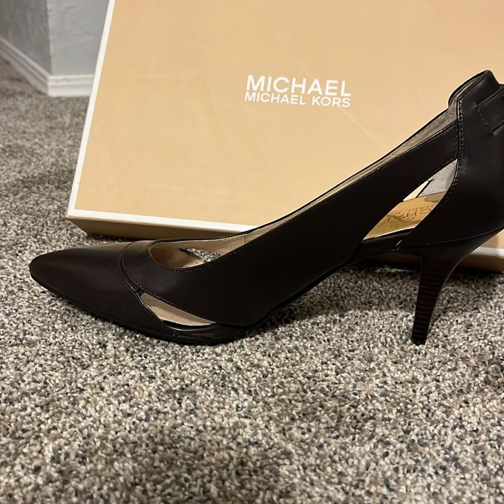 Michael Kors Brown Pumps